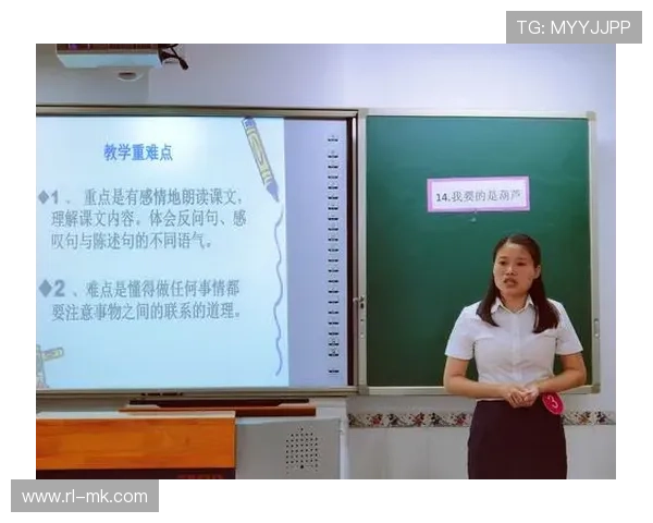 《足球球星风采大赏揭秘:从绿茵场到生活点滴,他们的精彩故事》 《足球球星风采大赏揭秘:从绿茵场到生活点滴,他们的精彩故事》