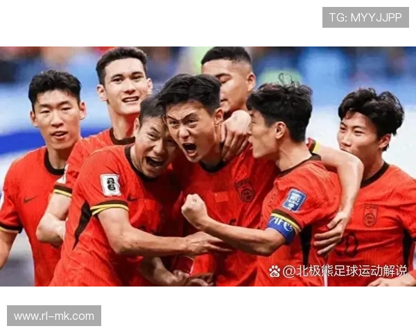 足球时刻聚焦球星闪耀瞬间见证绿茵场上的辉煌与荣耀