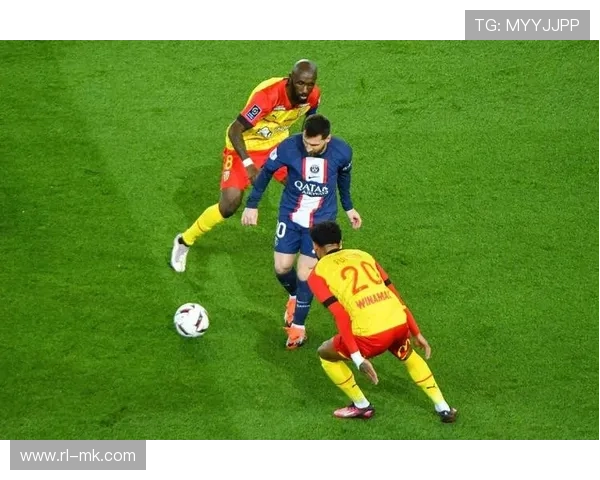 足球星期五至星期六精彩比分回顾与分析，盘点赛场热力对决和意外结果